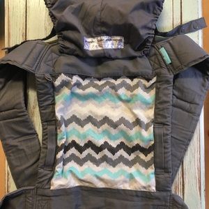 Infantino Wrap and Tie Mei Tie Carrier